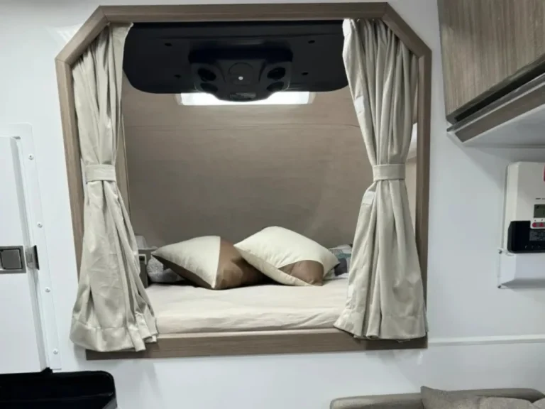 Camper Duaron Athos Quarto 2